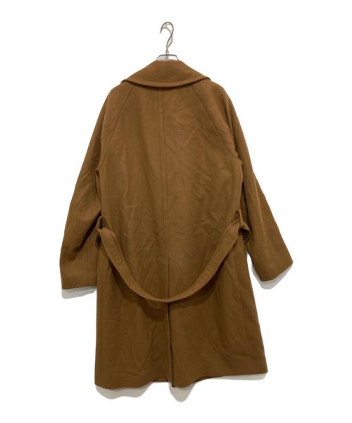 HEVO（イーヴォ）Hevo (イーヴォ) ダブルブレスト コート 2205-BRIN725 ベージュ サイズ:44の古着・服飾アイテム