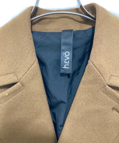 HEVO（イーヴォ）Hevo (イーヴォ) ダブルブレスト コート 2205-BRIN725 ベージュ サイズ:44の古着・服飾アイテム