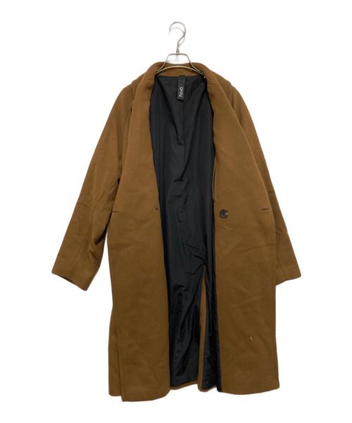 HEVO（イーヴォ）Hevo (イーヴォ) ダブルブレスト コート 2205-BRIN725 ベージュ サイズ:44の古着・服飾アイテム