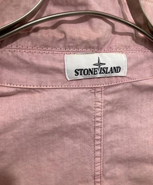 STONE ISLAND（ストーンアイランド）STONE ISLAND (ストーンアイランド) OLD EFFECT CANVAS OVERSHIRT　オールドエフェクトキャンバスオーバーシャツ　25SS　	7215114WN ピンク サイズ:Lの古着・服飾アイテム