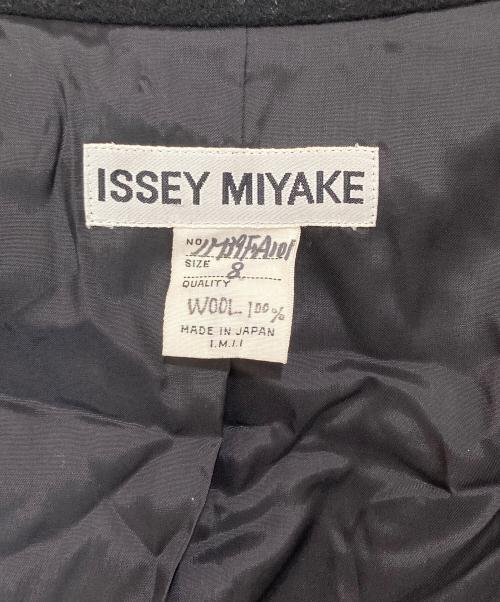 ISSEY MIYAKE（イッセイミヤケ）ISSEY MIYAKE (イッセイミヤケ) ウールチェスターコート IM39FA101 ブラック サイズ:8の古着・服飾アイテム