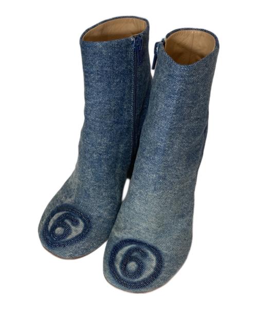 MM6 Maison Margiela（エムエムシックスメゾンマルジェラ）MM6 Maison Margiela (エムエムシックスメゾンマルジェラ) ロゴプリント デニムアンクルブーツ インディゴ サイズ:37の古着・服飾アイテム