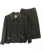 CELINEセリーヌ）の古着「レザーカラーチェーン装飾セットアップ」｜グリーン