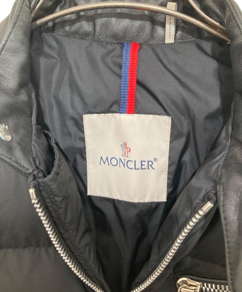 MONCLER（モンクレール）MONCLER (モンクレール) レザー切替 ライダース ダウンジャケット B20934587985 54155 ブラック サイズ:00の古着・服飾アイテム