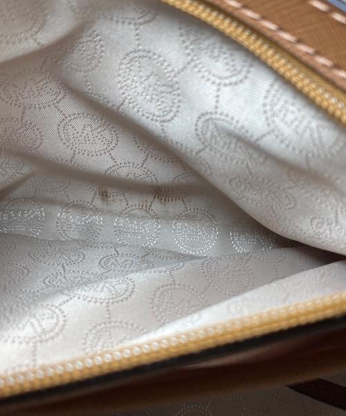 MICHAEL KORS（マイケルコース）MICHAEL KORS (マイケルコース) SELMA LG TZ SATCHEL ブラウンの古着・服飾アイテム