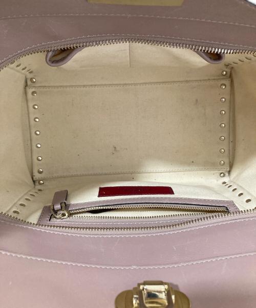VALENTINO（ヴァレンティノ）VALENTINO (ヴァレンティノ) ロックスタッズハンドバッグ BG-Z540B0L2 ピンクの古着・服飾アイテム