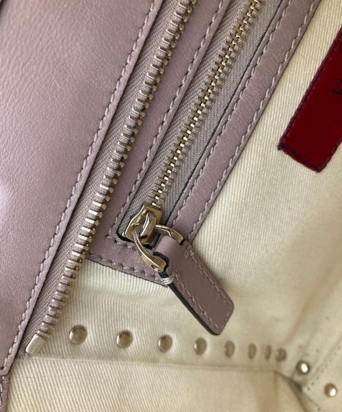 VALENTINO（ヴァレンティノ）VALENTINO (ヴァレンティノ) ロックスタッズハンドバッグ BG-Z540B0L2 ピンクの古着・服飾アイテム