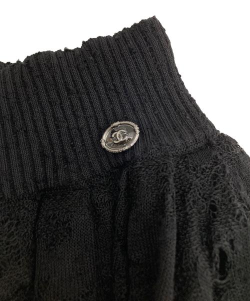 CHANEL（シャネル）CHANEL (シャネル) ココマークボタン レースニットスカート P45363K04769 ブラック サイズ:44の古着・服飾アイテム