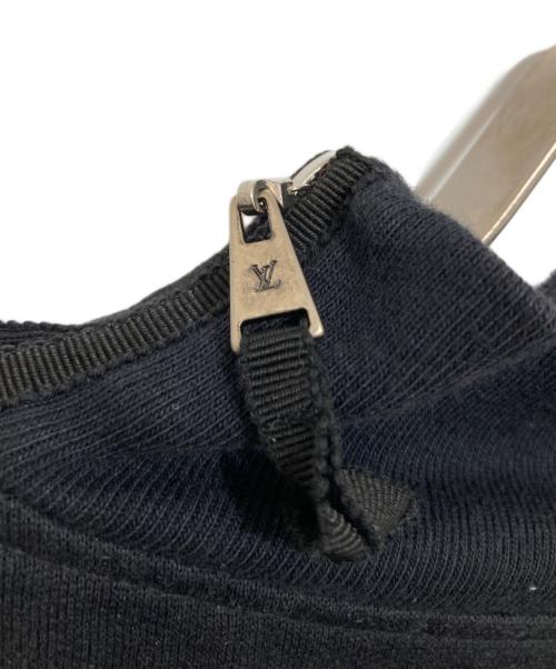 LOUIS VUITTON（ルイ ヴィトン）LOUIS VUITTON (ルイ ヴィトン) Silk Blend Shoulder Zip Sweatshirt シルク ブレンド ショルダー ジップ スウェットシャツ RW052W WHJR02CN1 ブラック サイズ:Sの古着・服飾アイテム
