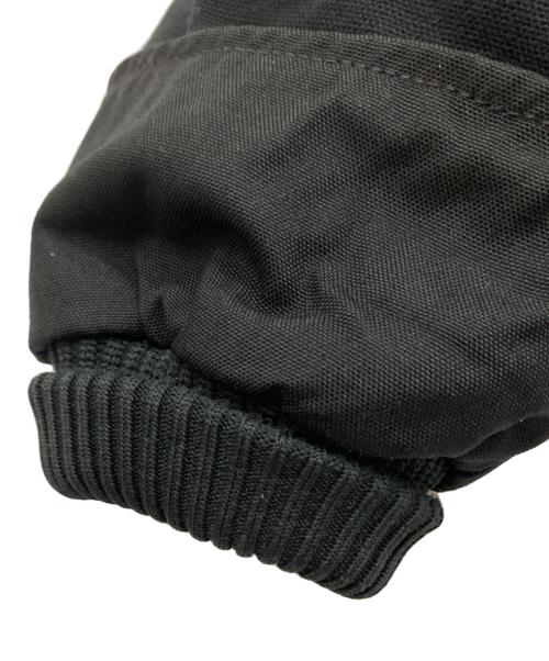 CarHartt（カーハート）CarHartt (カーハート) ルーズフィット ウォッシュドダック インサレーテッド アクティブジャケット J130-M ブラック サイズ:Mの古着・服飾アイテム