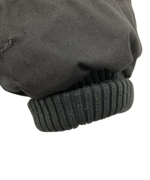 CarHartt（カーハート）CarHartt (カーハート) ルーズフィット ウォッシュドダック インサレーテッド アクティブジャケット J130-M ブラック サイズ:Mの古着・服飾アイテム