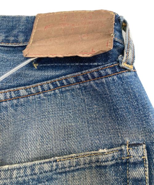 LEVI'S（リーバイス）LEVI'S (リーバイス) 501 ビッグE 前期 ボタン裏6 Vステッチ 足長R 紙パッチ フライボタン セルビッジ 不均等V 60~70年代頃 USA製 インディゴ サイズ:W32/L32の古着・服飾アイテム