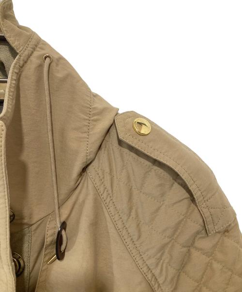 BURBERRY BRIT（バーバリーブリット）BURBERRY BRIT (バーバリーブリット) フーデッドナイロンジャケット ベージュ サイズ:34の古着・服飾アイテム