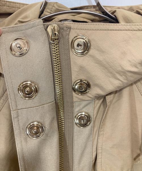 BURBERRY BRIT（バーバリーブリット）BURBERRY BRIT (バーバリーブリット) フーデッドナイロンジャケット ベージュ サイズ:34の古着・服飾アイテム