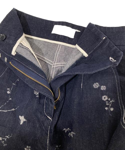 Mame Kurogouchi（マメクロゴウチ）Mame Kurogouchi (マメクロゴウチ) Nature Pattern Jacquard Wide Leg Jeans ネイチャーパターンジャガードワイドレッグジーンズ インディゴ サイズ:1の古着・服飾アイテム