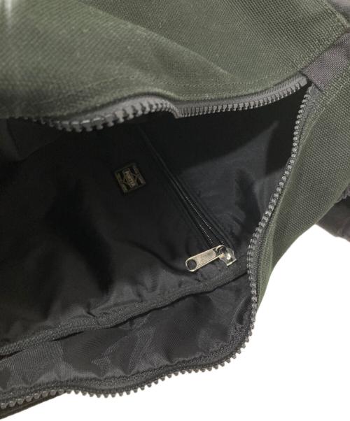 WHITE MOUNTAINEERING（ホワイトマウンテ二アニング）WHITE MOUNTAINEERING (ホワイトマウンテ二アニング) PORTER (ポーター) リュック ブラックの古着・服飾アイテム