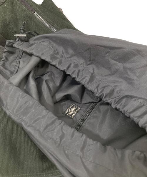 WHITE MOUNTAINEERING（ホワイトマウンテ二アニング）WHITE MOUNTAINEERING (ホワイトマウンテ二アニング) PORTER (ポーター) リュック ブラックの古着・服飾アイテム