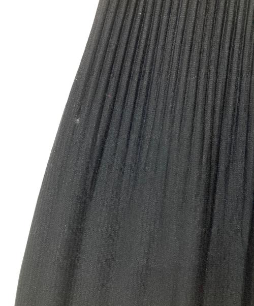 HOMME PLISSE ISSEY MIYAKE（オム プリッセ イッセイ ミヤケ）HOMME PLISSE ISSEY MIYAKE (オム プリッセ イッセイ ミヤケ) BASICS プリーツパンツ HP55JF453 ブラック サイズ:3の古着・服飾アイテム