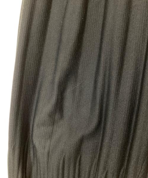 HOMME PLISSE ISSEY MIYAKE（オム プリッセ イッセイ ミヤケ）HOMME PLISSE ISSEY MIYAKE (オム プリッセ イッセイ ミヤケ) BASICS プリーツパンツ HP55JF453 ブラック サイズ:3の古着・服飾アイテム