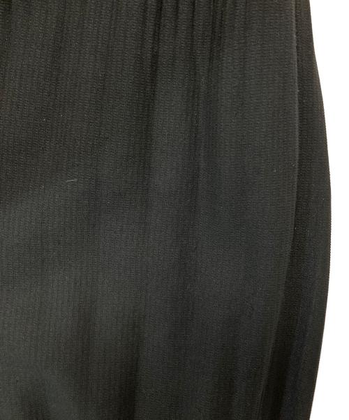 HOMME PLISSE ISSEY MIYAKE（オム プリッセ イッセイ ミヤケ）HOMME PLISSE ISSEY MIYAKE (オム プリッセ イッセイ ミヤケ) BASICS プリーツパンツ HP55JF351 ブラック サイズ:１の古着・服飾アイテム