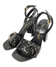 LOUIS VUITTON（ルイ ヴィトン）の古着「パテント LVロゴ モノグラム サンダル M13173」｜ブラック