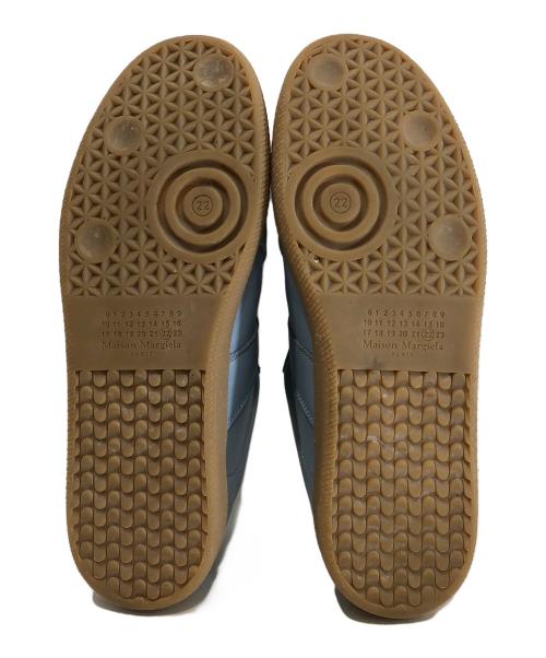 Maison Margiela（メゾンマルジェラ）Maison Margiela (メゾンマルジェラ) RECICLA ジャーマントレーナー S57WS0469 スカイブルー サイズ:42の古着・服飾アイテム