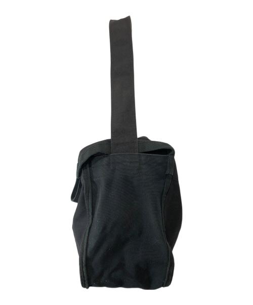 COMME des GARCONS HOMME PLUS（コムデギャルソンオムプリュス）COMME des GARCONS HOMME PLUS (コムデギャルソンオムプリュス) コットンツイルロゴニュースペーパーバッグ PS-K202 ブラックの古着・服飾アイテム