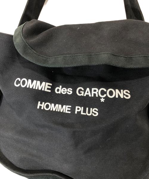 COMME des GARCONS HOMME PLUS（コムデギャルソンオムプリュス）COMME des GARCONS HOMME PLUS (コムデギャルソンオムプリュス) コットンツイルロゴニュースペーパーバッグ PS-K202 ブラックの古着・服飾アイテム