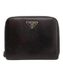 PRADA（プラダ）の古着「サフィアーノトライアングル 二つ折り財布　M606X」｜ブラック
