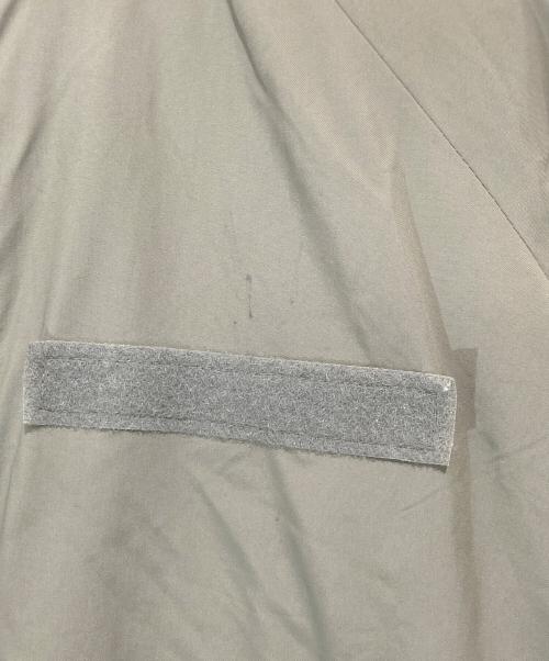 US ARMY（ユーエスアーミー）US ARMY (ユーエスアーミー) ECWCS GEN3 LEVEL7 JACKET　エクワックスジェン3レベル7ジャケット グレー サイズ:mediumの古着・服飾アイテム
