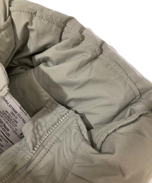 US ARMY（ユーエスアーミー）US ARMY (ユーエスアーミー) ECWCS GEN3 LEVEL7 JACKET　エクワックスジェン3レベル7ジャケット グレー サイズ:mediumの古着・服飾アイテム