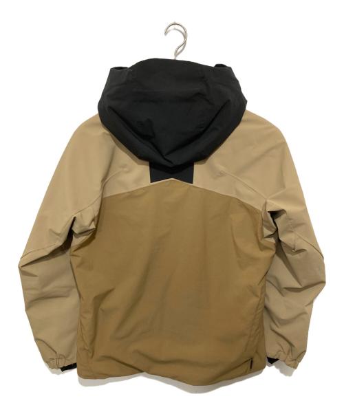 DESCENTE（デサント）DESCENTE (デサント) S.I.O INSULATED JACKET/ALLROUND エス アイ オー インシュレイテッドジャケットオールラウンド DWUSJK52 ベージュ サイズ:Lの古着・服飾アイテム