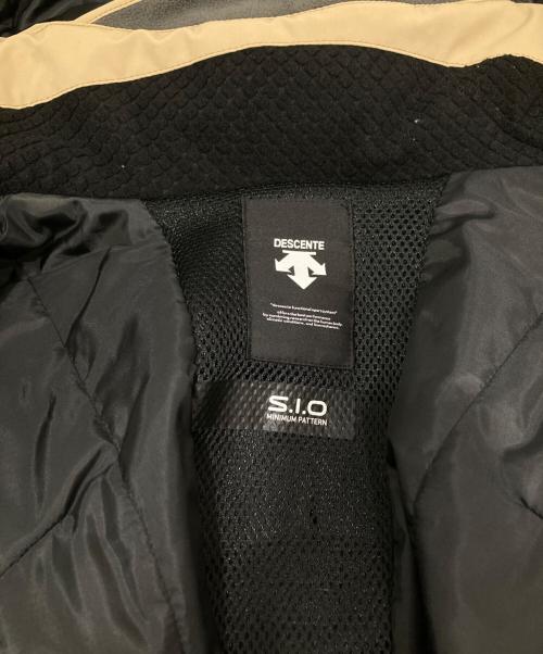 DESCENTE（デサント）DESCENTE (デサント) S.I.O INSULATED JACKET/ALLROUND エス アイ オー インシュレイテッドジャケットオールラウンド DWUSJK52 ベージュ サイズ:Lの古着・服飾アイテム