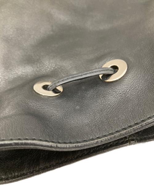 GUCCI（グッチ）GUCCI (グッチ) ワンショルダーバッグ　001・4034 ブラックの古着・服飾アイテム