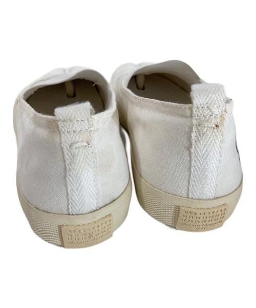 Maison Margiela（メゾンマルジェラ）Maison Margiela (メゾンマルジェラ) キャンバスTABIスリッポン　S58WS0126 ホワイト サイズ:37の古着・服飾アイテム
