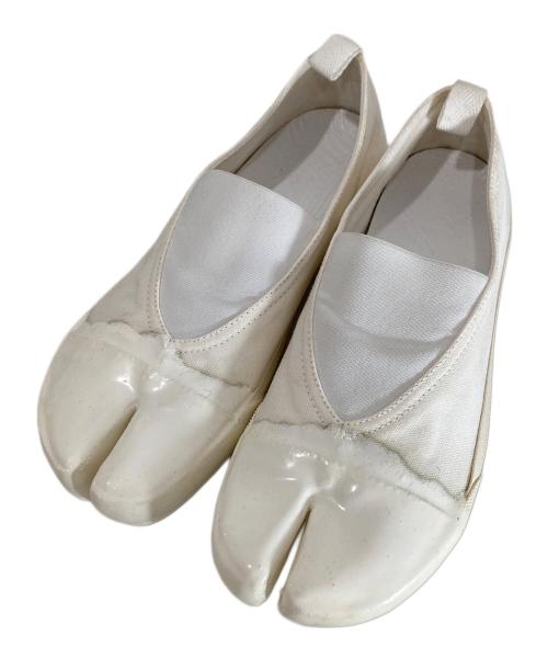 Maison Margiela（メゾンマルジェラ）Maison Margiela (メゾンマルジェラ) キャンバスTABIスリッポン　S58WS0126 ホワイト サイズ:37の古着・服飾アイテム