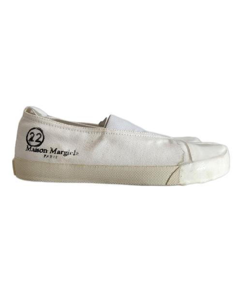 Maison Margiela（メゾンマルジェラ）Maison Margiela (メゾンマルジェラ) キャンバスTABIスリッポン　S58WS0126 ホワイト サイズ:37の古着・服飾アイテム