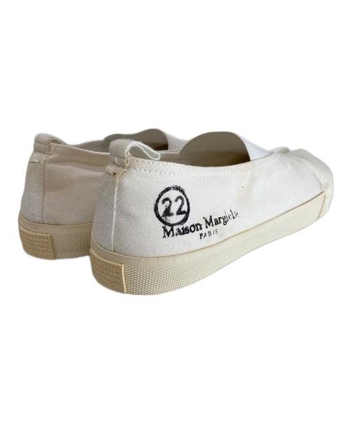 Maison Margiela（メゾンマルジェラ）Maison Margiela (メゾンマルジェラ) キャンバスTABIスリッポン　S58WS0126 ホワイト サイズ:37の古着・服飾アイテム