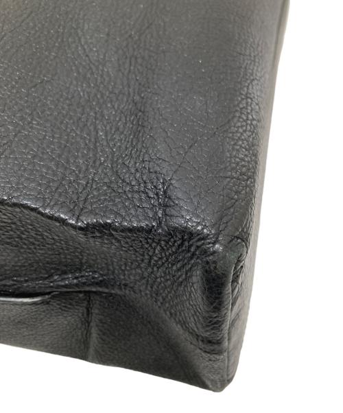 BALENCIAGA（バレンシアガ）BALENCIAGA (バレンシアガ) North South Leather Shopping Tote Bag Medium　ノース サウス レザー ショッピング トート バッグ ミディアム　482545 ブラックの古着・服飾アイテム