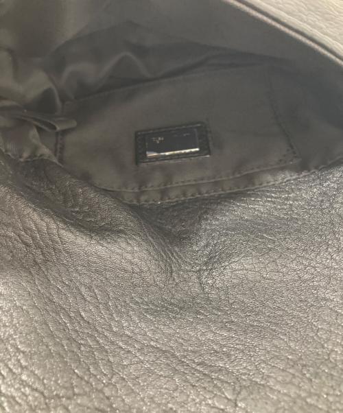FENDI（フェンディ）FENDI (フェンディ) ミニ マンマバケット マンマバケットショルダーバッグ 8BR180 ブラックの古着・服飾アイテム