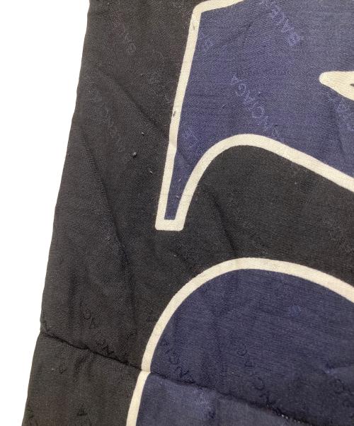 BALENCIAGA（バレンシアガ）BALENCIAGA (バレンシアガ) パデッドスカーフ ブラック×レッド サイズ:１７０×７０の古着・服飾アイテム