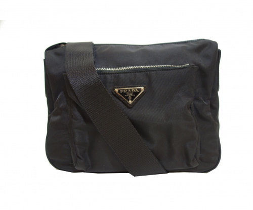 PRADA（プラダ）PRADA (プラダ) ナイロンショルダーバッグ ブラック BT0909 工場番号165の古着・服飾アイテム