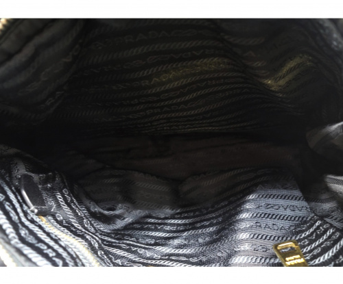 PRADA（プラダ）PRADA (プラダ) 2WAYショルダーバッグ ブラック B1843Mの古着・服飾アイテム