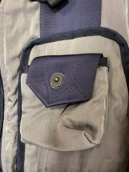 ISSEY MIYAKE MEN（イッセイミヤケメン）ISSEY MIYAKE MEN (イッセイミヤケメン) Parachute Cargo Bomber Jacket グレー サイズ:Mの古着・服飾アイテム