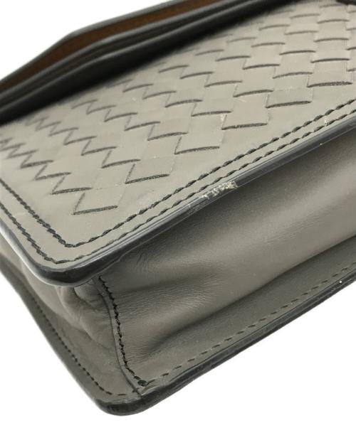 BOTTEGA VENETA（ボッテガベネタ）BOTTEGA VENETA (ボッテガベネタ) イントレチャートクラッチバッグ ブラウン×グレー サイズ:-の古着・服飾アイテム
