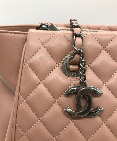 CHANEL（シャネル）CHANEL (シャネル) チェーントートバッグ ピンク サイズ:-の古着・服飾アイテム