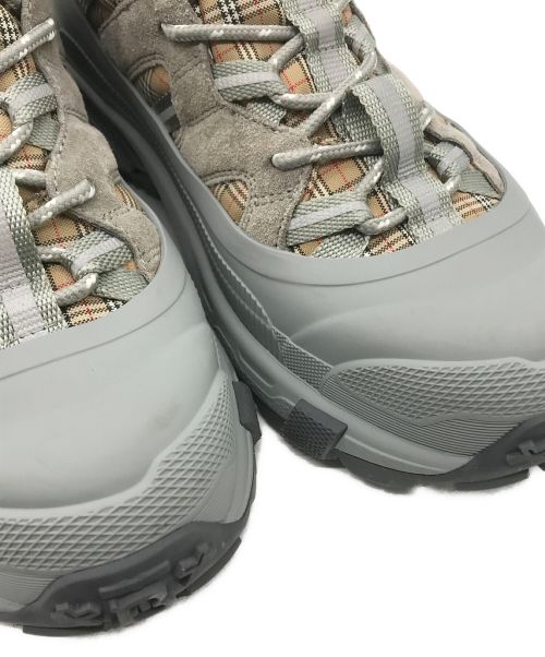 BURBERRY LONDON（バーバリーロンドン）BURBERRY LONDON (バーバリー ロンドン) ARTHUR SNEAKER グレー×ブラウン サイズ:40の古着・服飾アイテム