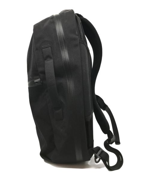 BLACK EMBER（ブラックエンバー）BLACK EMBER (ブラックエンバー) ミニマル防水バッグパック ブラックの古着・服飾アイテム