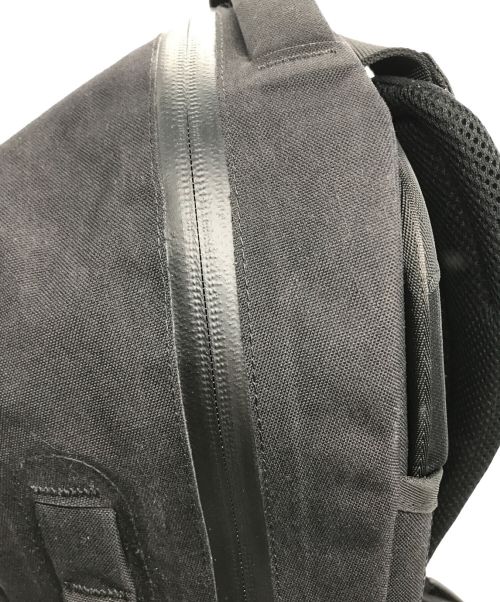 BLACK EMBER（ブラックエンバー）BLACK EMBER (ブラックエンバー) ミニマル防水バッグパック ブラックの古着・服飾アイテム