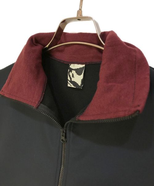 GR10K（ジーアールテンケー）GR10K (ジーアールテンケー) WINDSTOPPER MOUNTAIN CORPUS TOP ネイビー×レッド サイズ:Sの古着・服飾アイテム